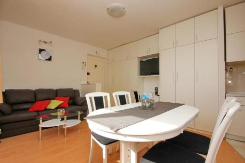 Posedenie v ubytovaní Apartment Charming Arena