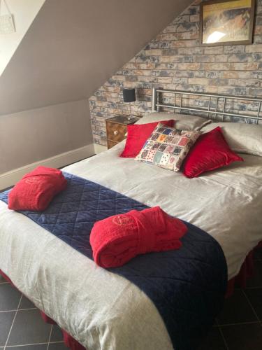 Кровать или кровати в номере Trafalgar Retreat