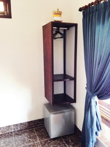 Фотография из галереи Alur Beach Homestay в Амеде