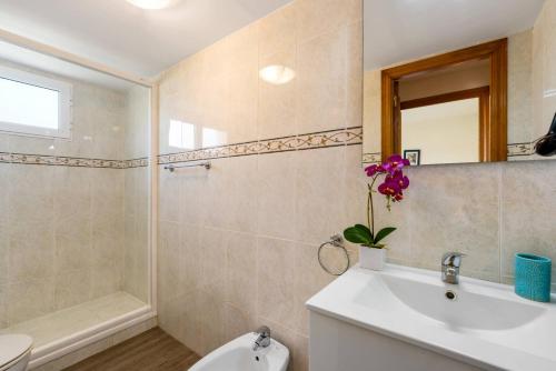 Kúpeľňa v ubytovaní Apartamento Arenal 2 - PlusHolidays