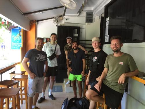 Clientes alojados en Voyagers Hostel