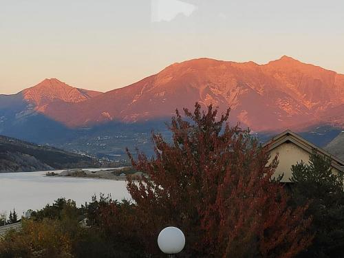 Gallery image of La Tulipe **** in Savines