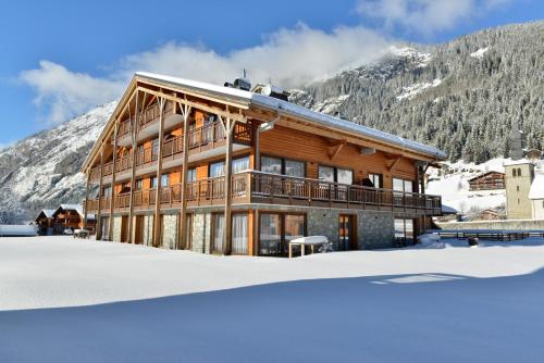 冬のOasis Les Portes du Soleil Mountain Resortの様子