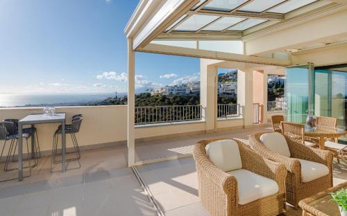370766 - LUXURIOUS PENTHOUSE WITH SPA AREA, Marbella ...