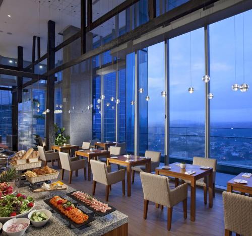 Jídlo v hotelu nebo okolí