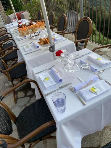 Essen im Hotel oder in der Nähe