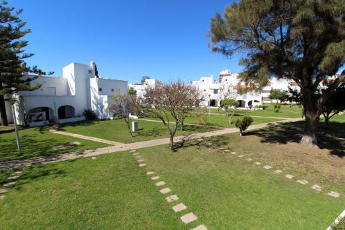 Charming Villa by SAPvillas