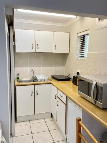 Η κουζίνα ή μικρή κουζίνα στο Aberdour Guesthouse