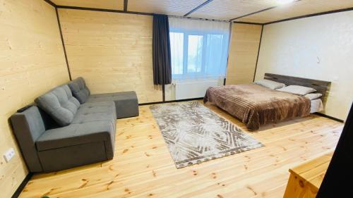 Una cama o camas en una habitación de Бо&Не