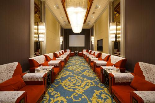 Χώρος καθιστικού στο InterContinental Chengdu Global Center by IHG