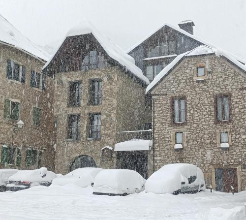 Hotel Valle De Izas v zimě