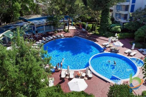 Bazén v ubytování Excelsior Holiday Apartments 91 Sunny Beach Bulgarien Sonnenstrand nebo v jeho okolí