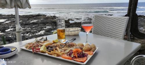 T2 RESIDENCE ATALAYA PUERTO DEL CARMEN LANZAROTE NOUVEAU appartement entièrement rénove