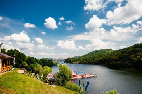 Gallery image of Hotel Yacht Club Mayak in Dnistrivka