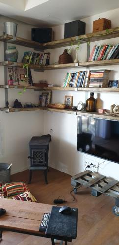 Gallery image of דירת סטודיו מעוצבת עם מרפסת גג גדולה in Rechovot