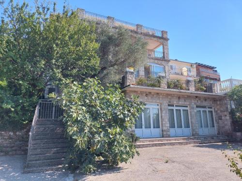 Imagine din galeria proprietății Sunny Side Vala în Budva