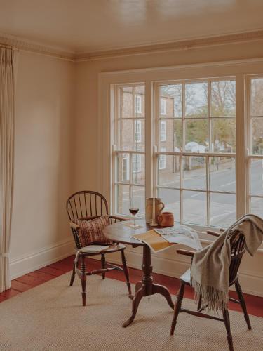 Posezení v ubytování No 1 by GuestHouse, York