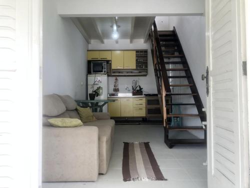 Kuchyň nebo kuchyňský kout v ubytování Casa Centro Garopaba 1 Suite c/ Sacada