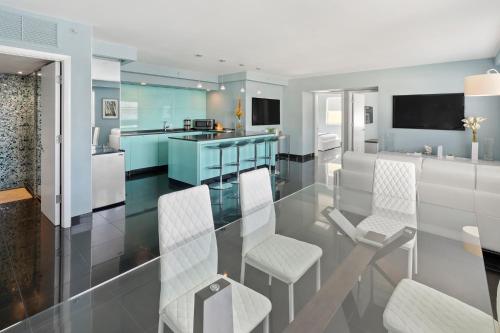 Casa Grande Suites on Ocean Drive image 2