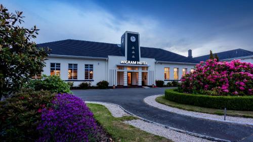 Сад в Wigram Hotel