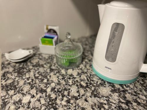 Utensilios para hacer té y café en Apart Ribera, Rio Cuarto