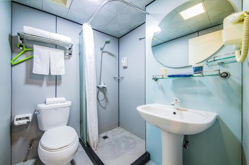 Ένα μπάνιο στο Home Inn Changsha Railway Station Bayi Road
