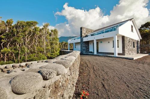 Semi detached houses Pra nha de Baixo Pico Azores