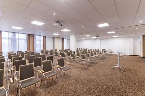 Espace de conférence ou salle de réunion dans l'établissement Park Inn by Radisson Göttingen
