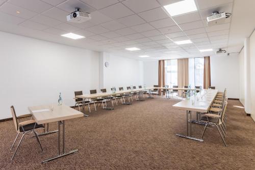 Espace de conférence ou salle de réunion dans l'établissement Park Inn by Radisson Göttingen