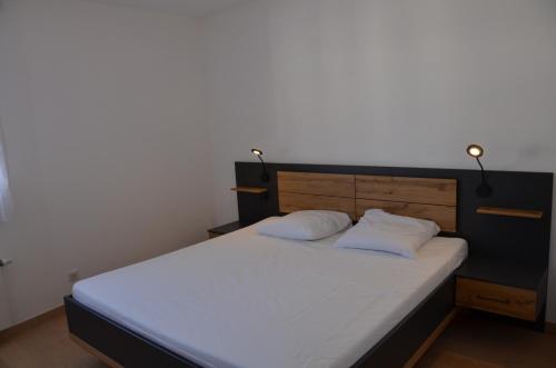 En eller flere senge i et værelse på View Point green lake