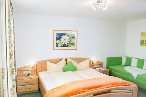 Postel nebo postele na pokoji v ubytování Apart Sonnenheim Kappl