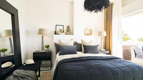 Postel nebo postele na pokoji v ubytování CL- 1 bedroom walking distance to Puerto Banus
