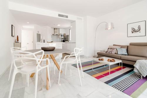 IVY4-Modern 2 bedroom duplex close to Beach 휴식 공간