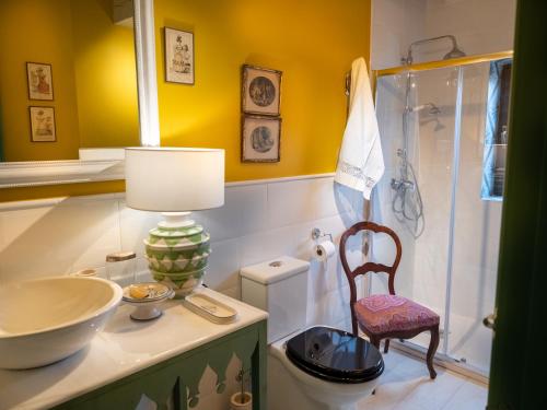 Kúpeľňa v ubytovaní Encantadora Casa de Pueblo con 5 Hab. en Burgos