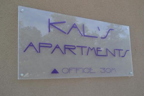 a sign on a wall that readsatal apprentice office at Kal's Studio Apartment Salzburg in Salzburg