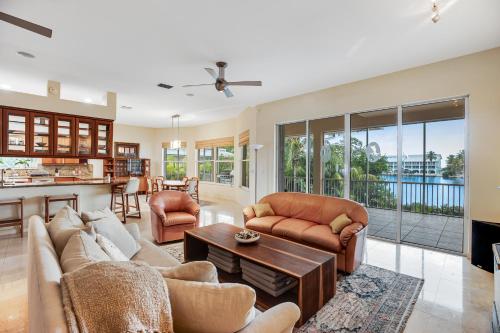Gallery image of Waterfront Wonder in Islamorada
