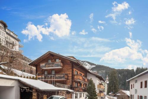 Vue générale sur la montagne ou vue sur la montagne depuis l'appartement