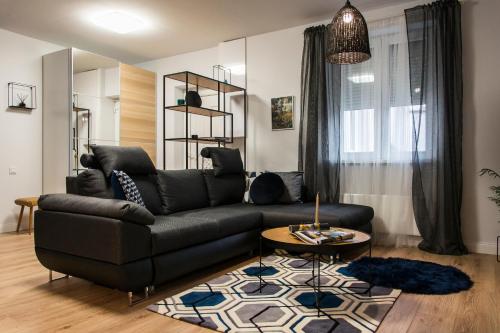 Danubio****2 bedrooms-Be in the Center of it all!
