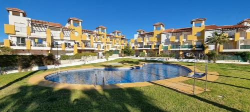 Homes of Spain, Salinas de Vera, Apartmento 2 dormitorios, 2 baños, vistas piscina, WIFI