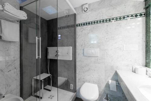 Un baño de Negritella Sweet Hotel