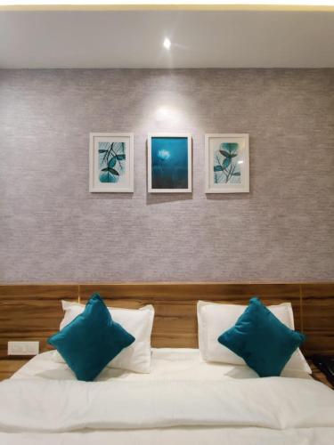 Ένα ή περισσότερα κρεβάτια σε δωμάτιο στο Gallivanto Inn