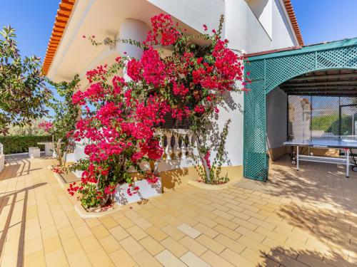 Holiday Home Vivenda Deolinda by Interhome
