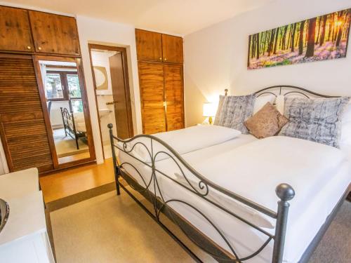 Ένα ή περισσότερα κρεβάτια σε δωμάτιο στο Studio Garten Appartement by Interhome