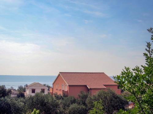 Apartment Tomislav-2 by Interhome