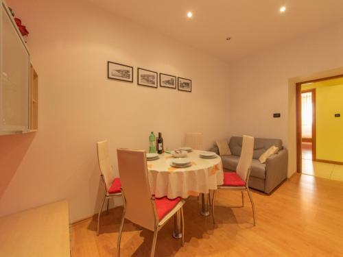 Apartment Emillia by Interhome