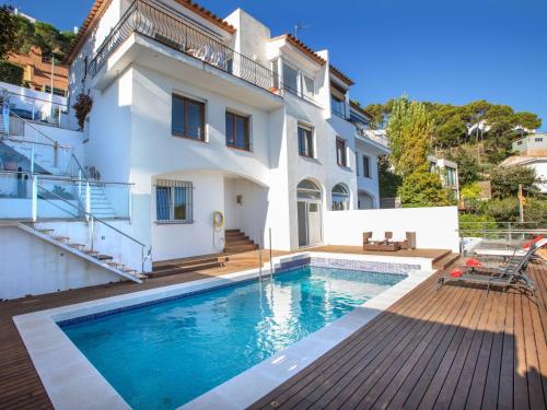 Πισίνα στο ή κοντά στο Holiday Home La Sardana by Interhome