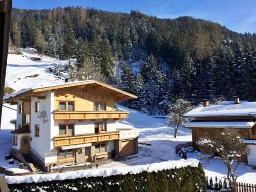 Holiday Home Zeller by Interhome