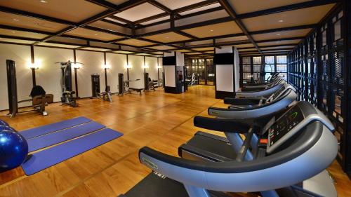 Gimnasio o equipo deportivo en InterContinental Nantong by IHG-Best view of yangtze