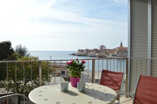 Apartment Silvija sea view