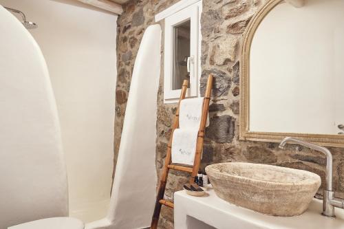 Bagno di Villa Petrolefko By Ethos Hospitality